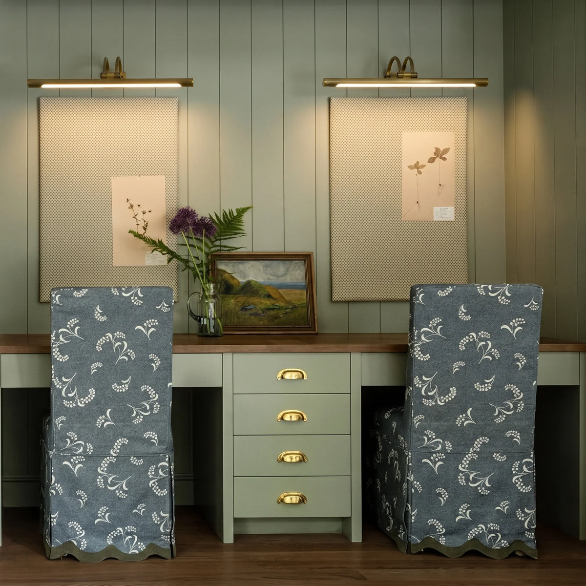 Alton Wall Light in brass for Hallway by AUVIELIGHT