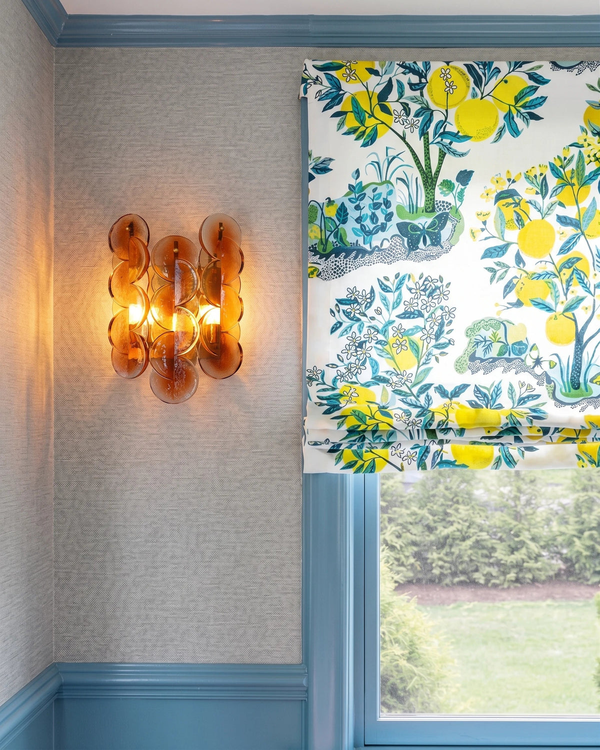 Interlocking Disc Wall Sconce in amber for Hallway by AUVIELIGHT