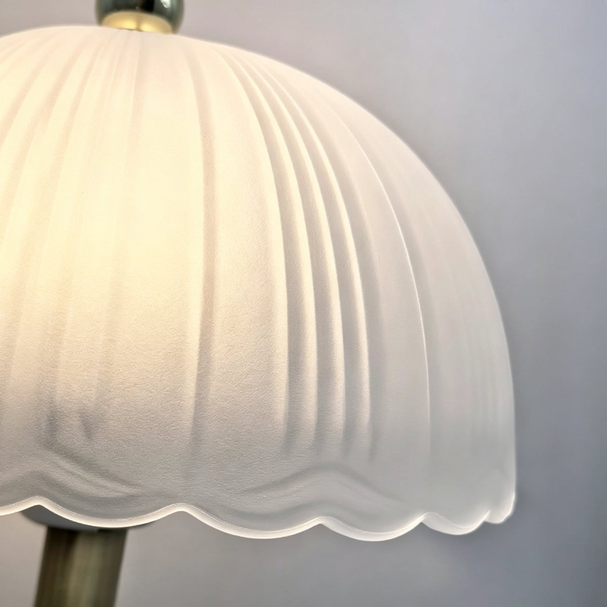 Scalloped Light in antique brass for Living Room by AUVIELIGHT