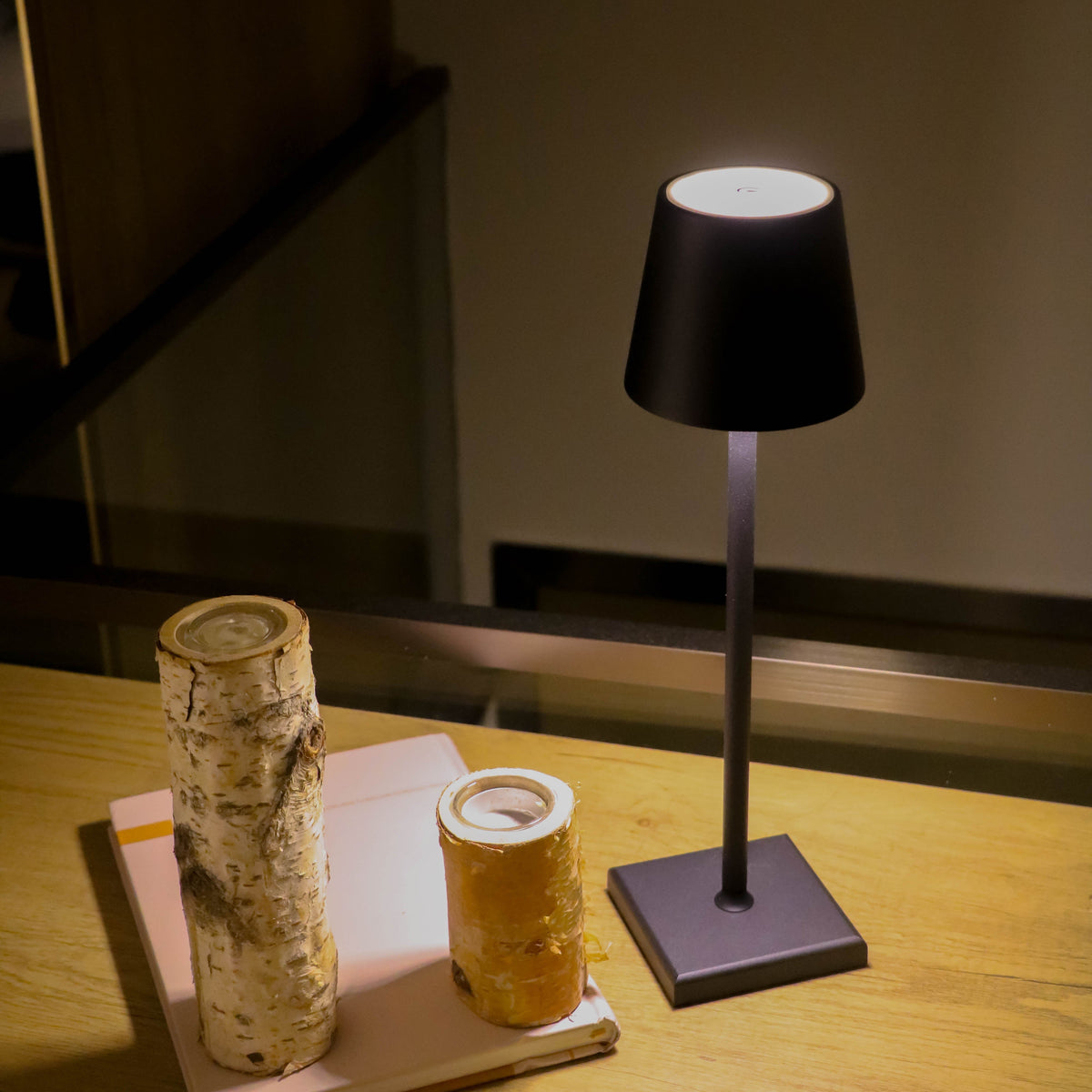 Apex Table Lamp for Living Room by AUVIELIGHT