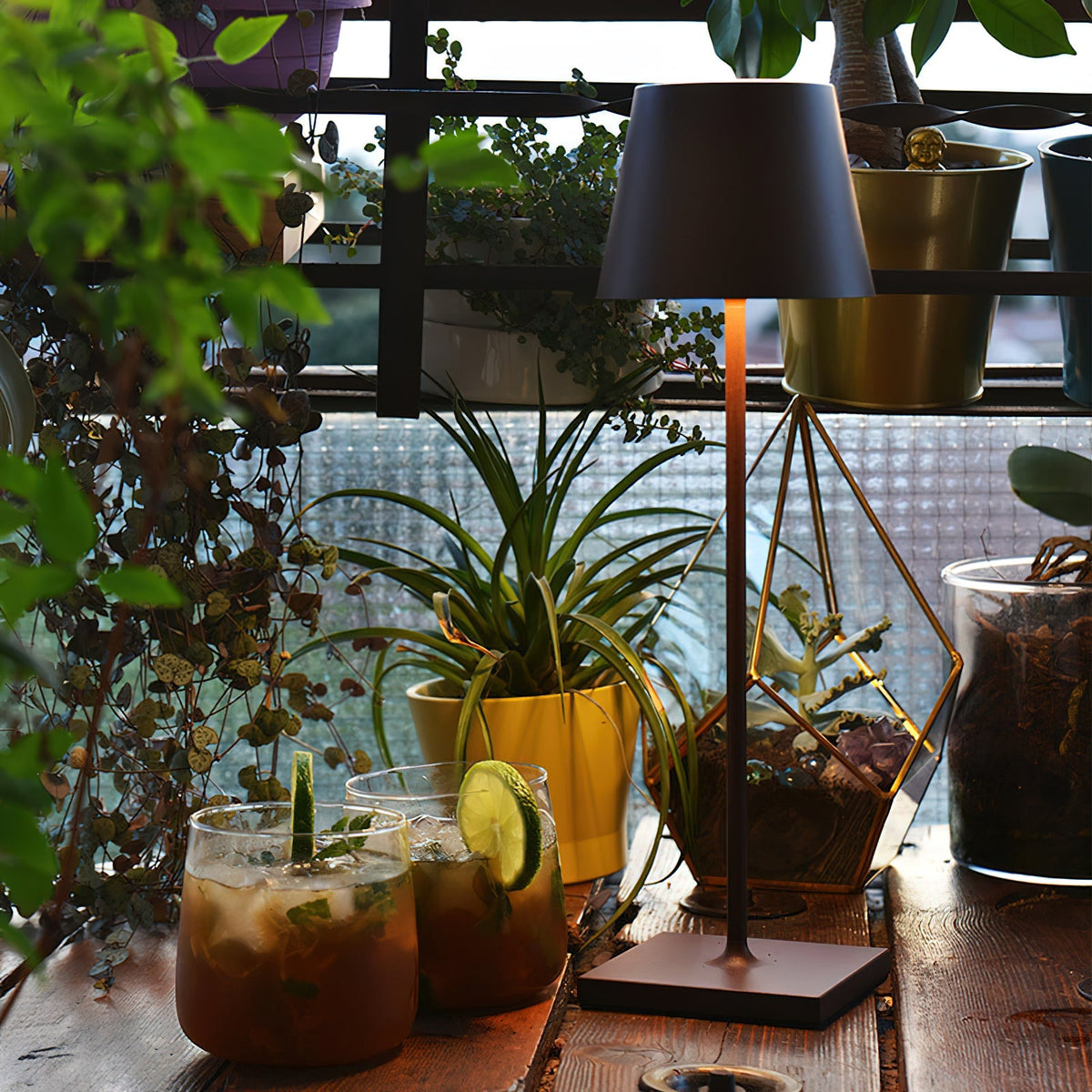 Apex Table Lamp for Living Room by AUVIELIGHT