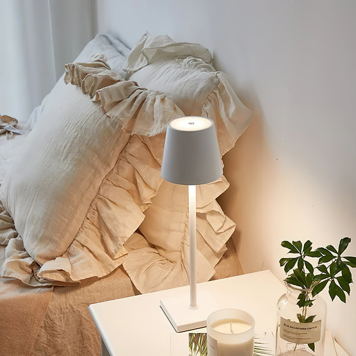 Apex Table Lamp for Living Room by AUVIELIGHT