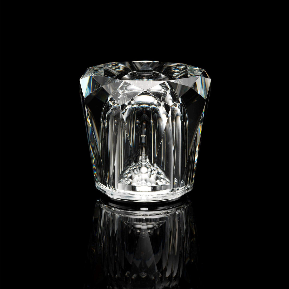 Becrux Table Lamp in crystal for Living Room by AUVIELIGHT