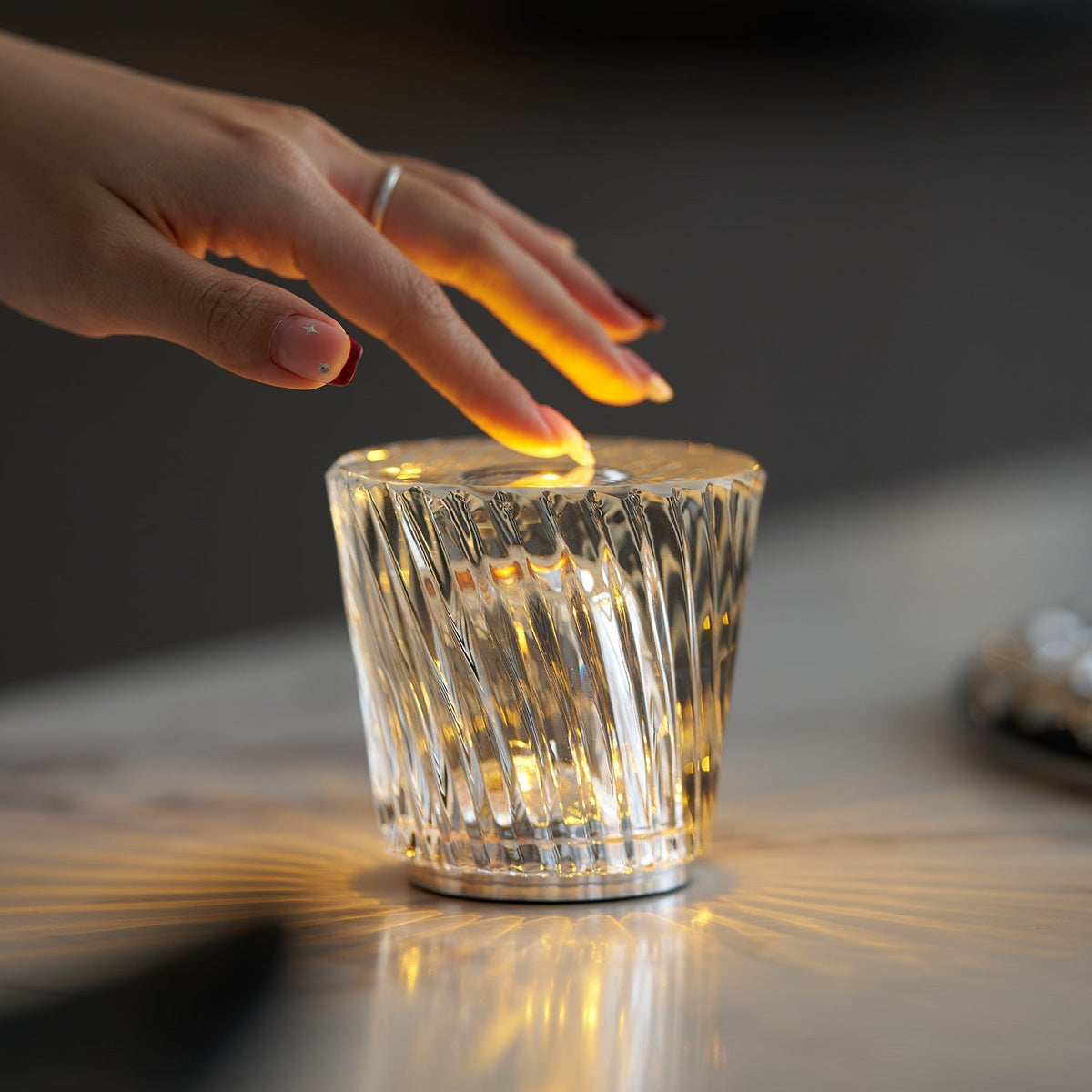 Becrux Table Lamp in crystal for Living Room by AUVIELIGHT