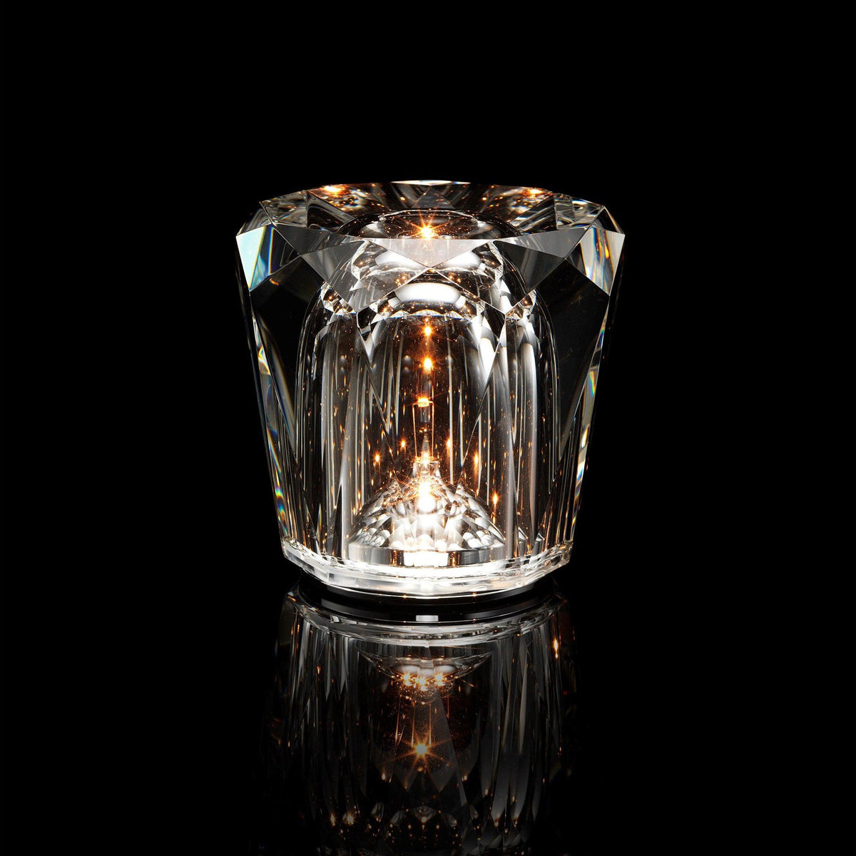 Becrux Table Lamp in crystal for Living Room by AUVIELIGHT