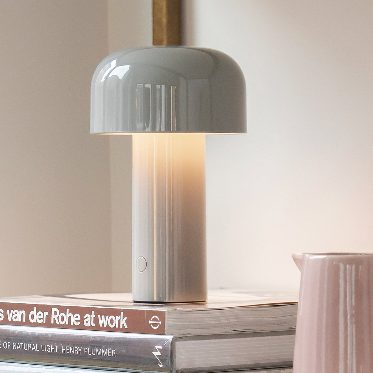 Bellhop Table Lamp for Living Room by AUVIELIGHT