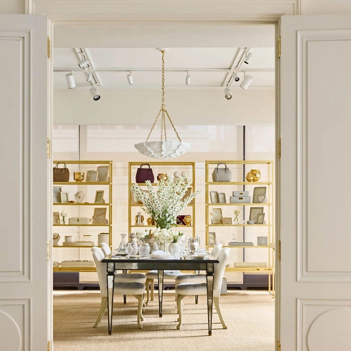 Benit Sculpted Chandelier for Dining Room by AUVIELIGHT