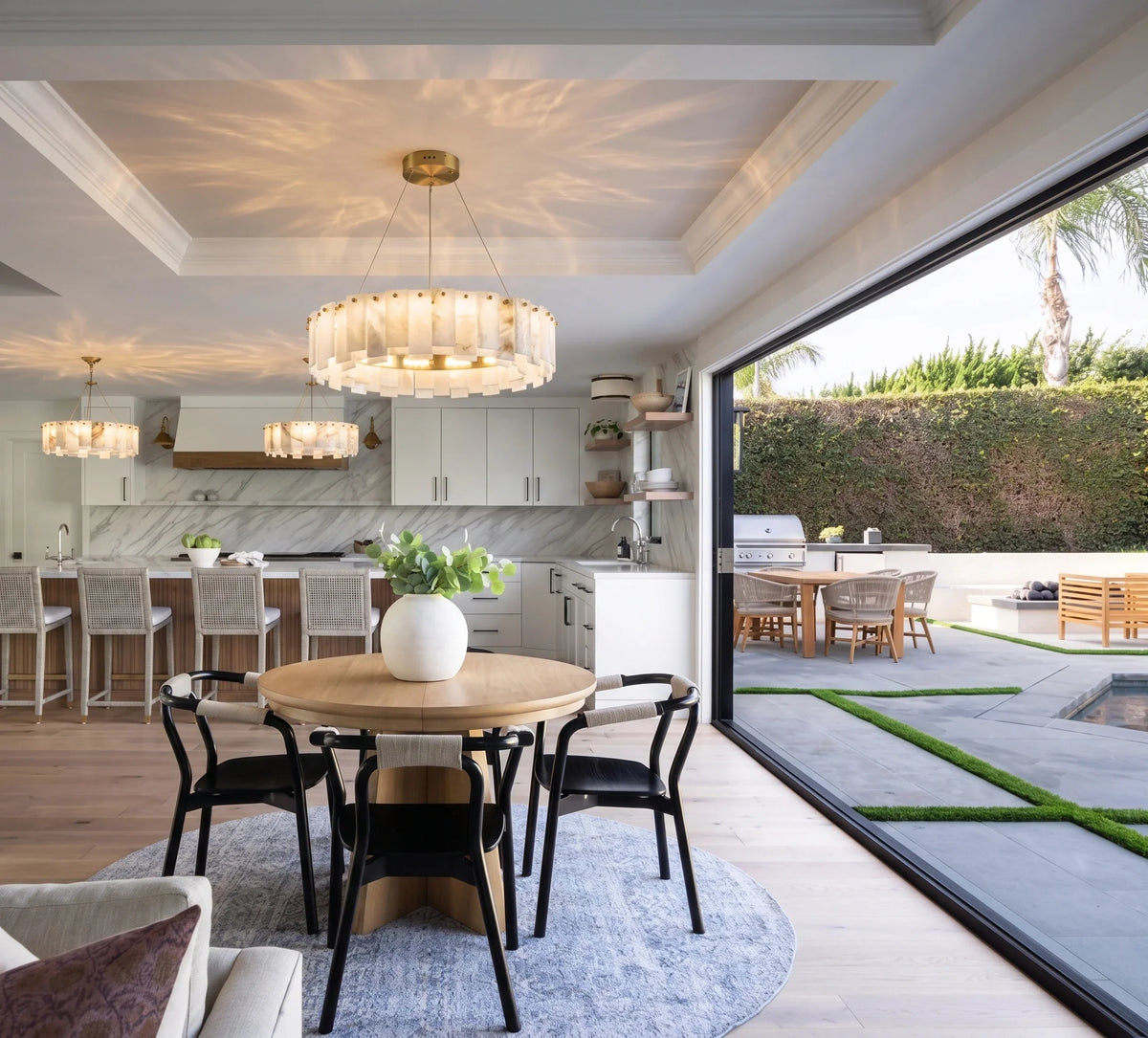 Cable-Hung Ring Chandelier in alabaster for Dining Room by AUVIELIGHT