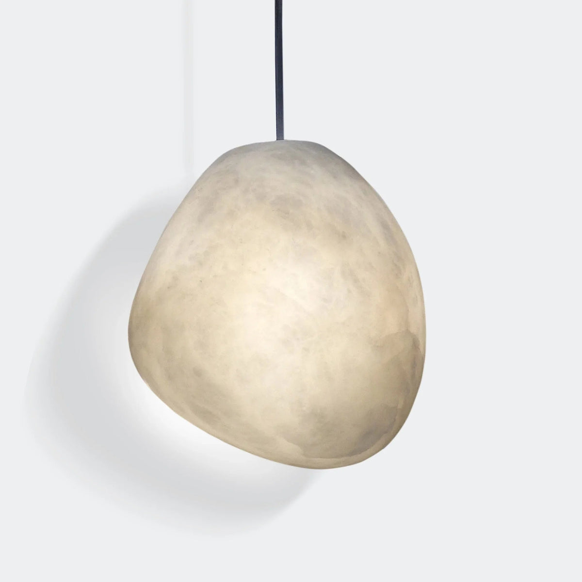 Galet Pendant Light in alabaster for Kitchen Island by AUVIELIGHT, Dia 13.8cm x H 16cm / ∅ 5.4″ x H 6.3″ / White / Warm White