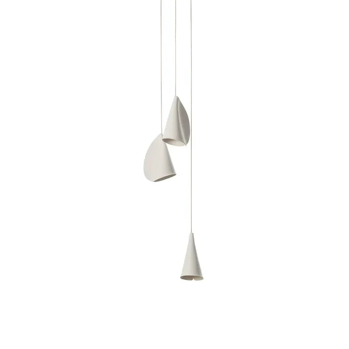 Cascade Petal Chandelier in porcelain for Dining Room by AUVIELIGHT, 3 heads Rouny canopy : D 15cm x H 200cm / ∅ 5.9″ x H 78.7″ / White Ceramics