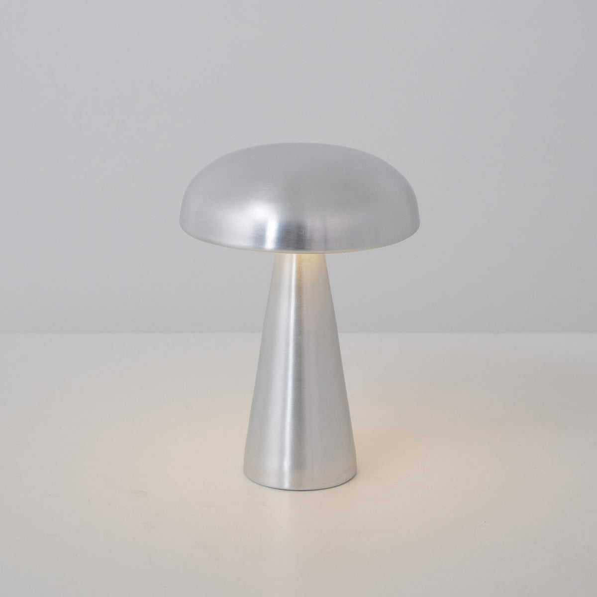 Como Table Lamp for Living Room by AUVIELIGHT, Dia 15.6cm x H 21cm / ∅ 6.1″ x H 8.2″ / Sliver / Touch switch
