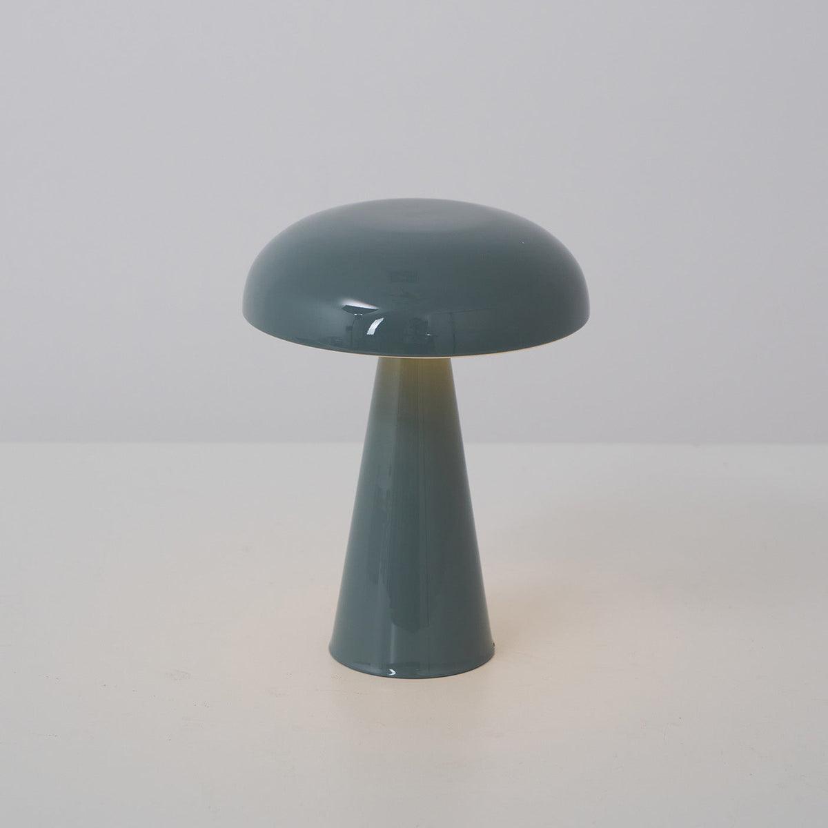 Como Table Lamp for Living Room by AUVIELIGHT, Dia 15.6cm x H 21cm / ∅ 6.1″ x H 8.2″ / Blue / Touch switch