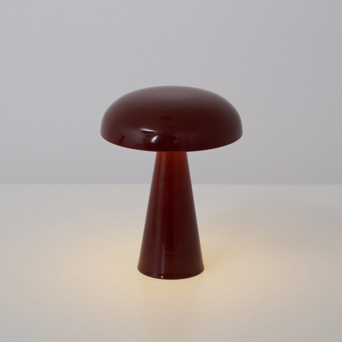 Como Table Lamp for Living Room by AUVIELIGHT, Dia 15.6cm x H 21cm / ∅ 6.1″ x H 8.2″ / Dark Red / Touch switch