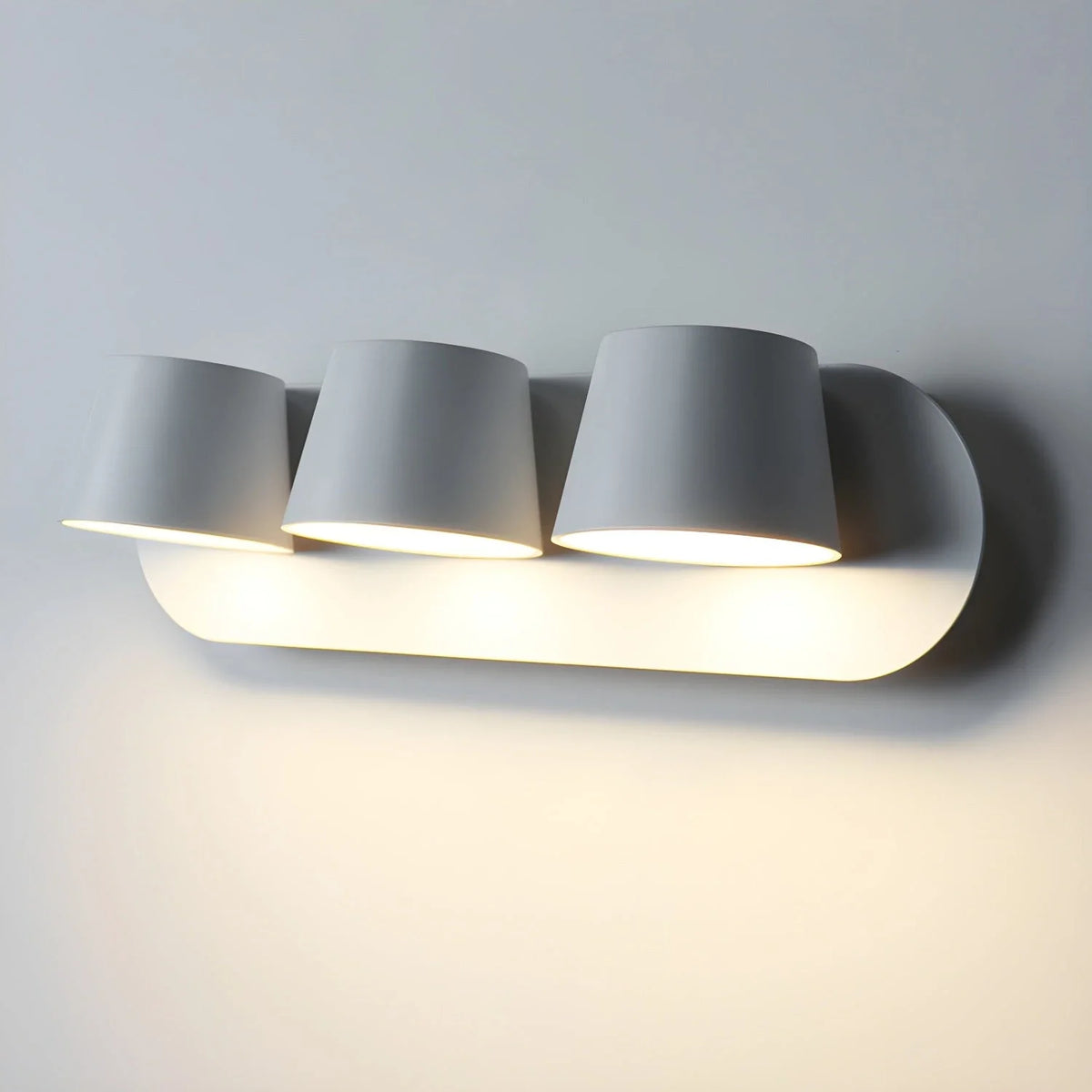Head Dual Wall Sconce in metal for Hallway by AUVIELIGHT, 3-Light: ∅ 15" x H 3.9" / White & Warm Light / AU Plug and 3 other sizes