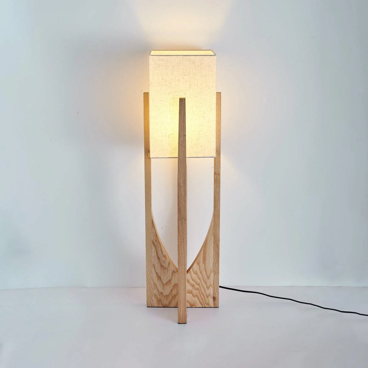 Fairbanks Fabric Floor Lamp in wood for Living Room by AUVIELIGHT