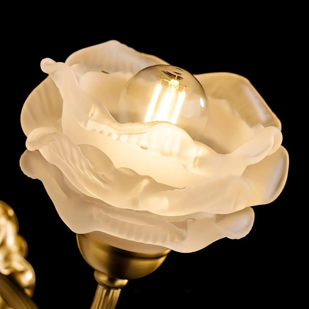 Floral Wall Sconce in brass for Hallway by AUVIELIGHT