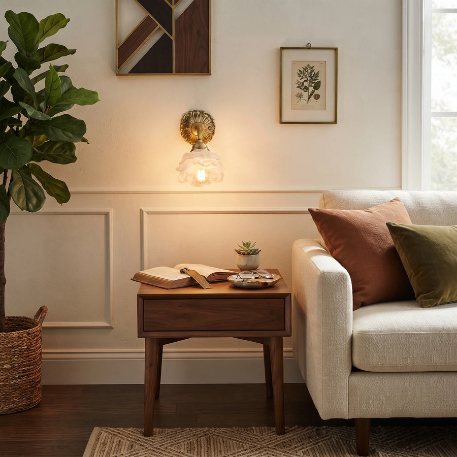 Floral Wall Sconce in brass for Hallway by AUVIELIGHT