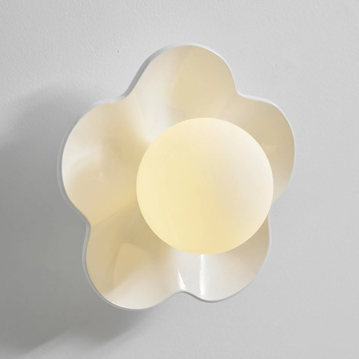 Floral Resin Wall Sconce for Hallway by AUVIELIGHT