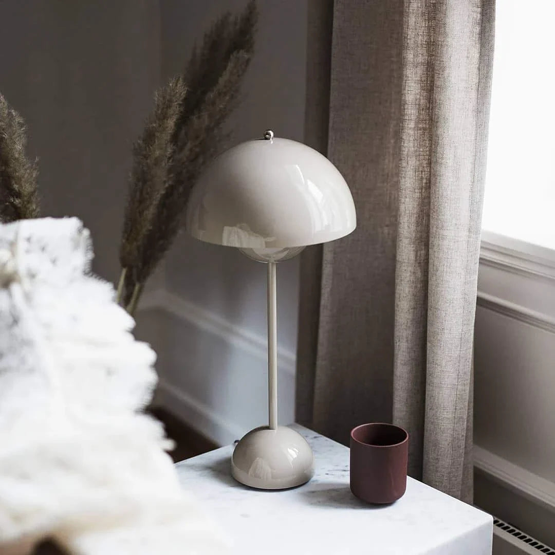 Flowerpot VP3 Table Lamp for Living Room by AUVIELIGHT