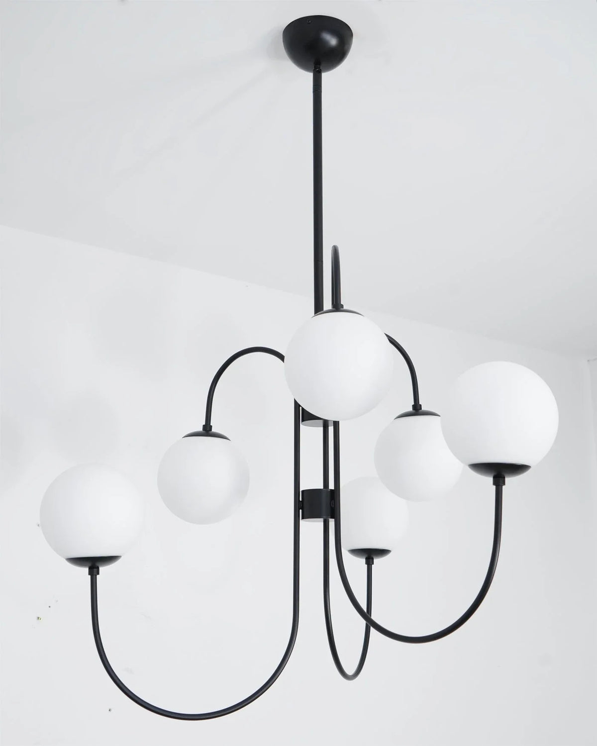 Globe Chandelier in glass for Dining Room by AUVIELIGHT