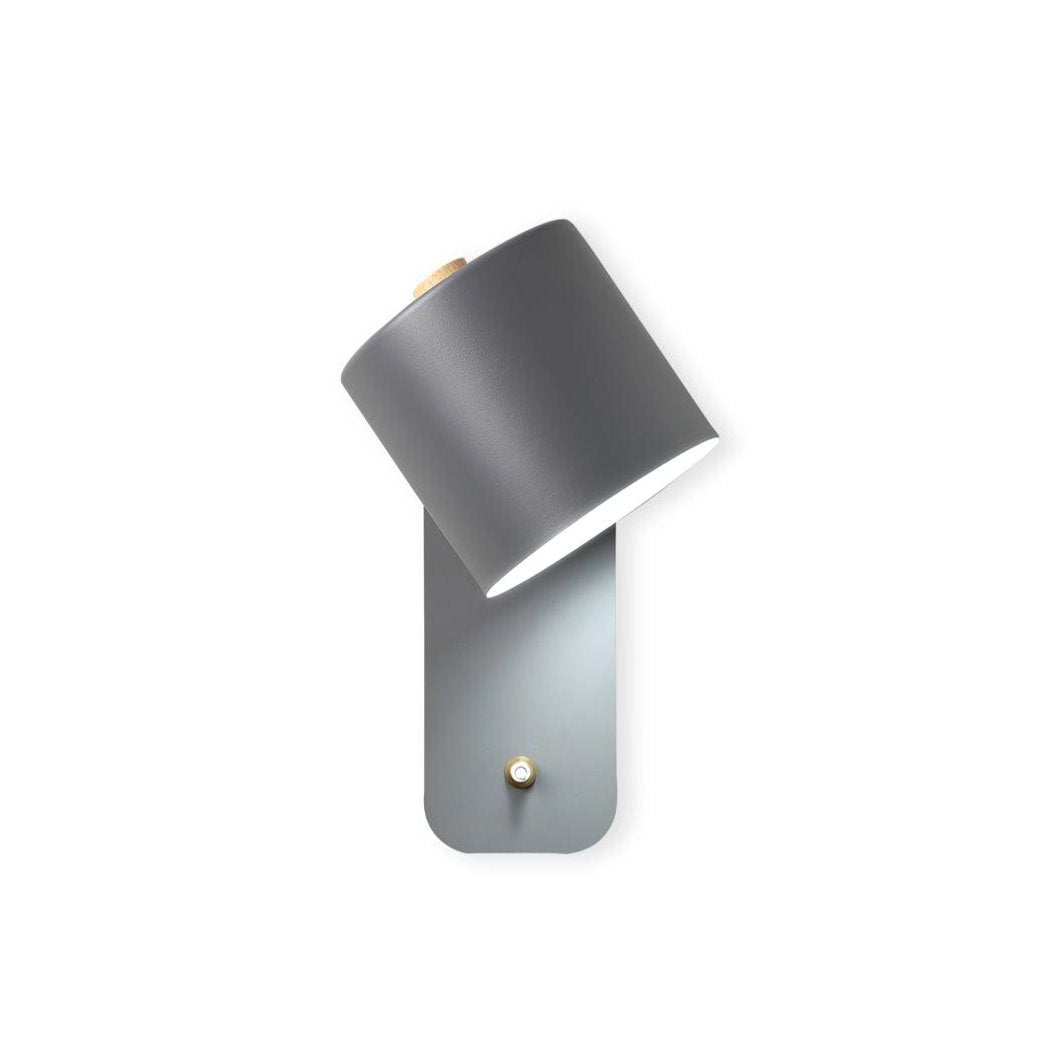 Minimalist Wall Sconce in metal for Hallway by AUVIELIGHT