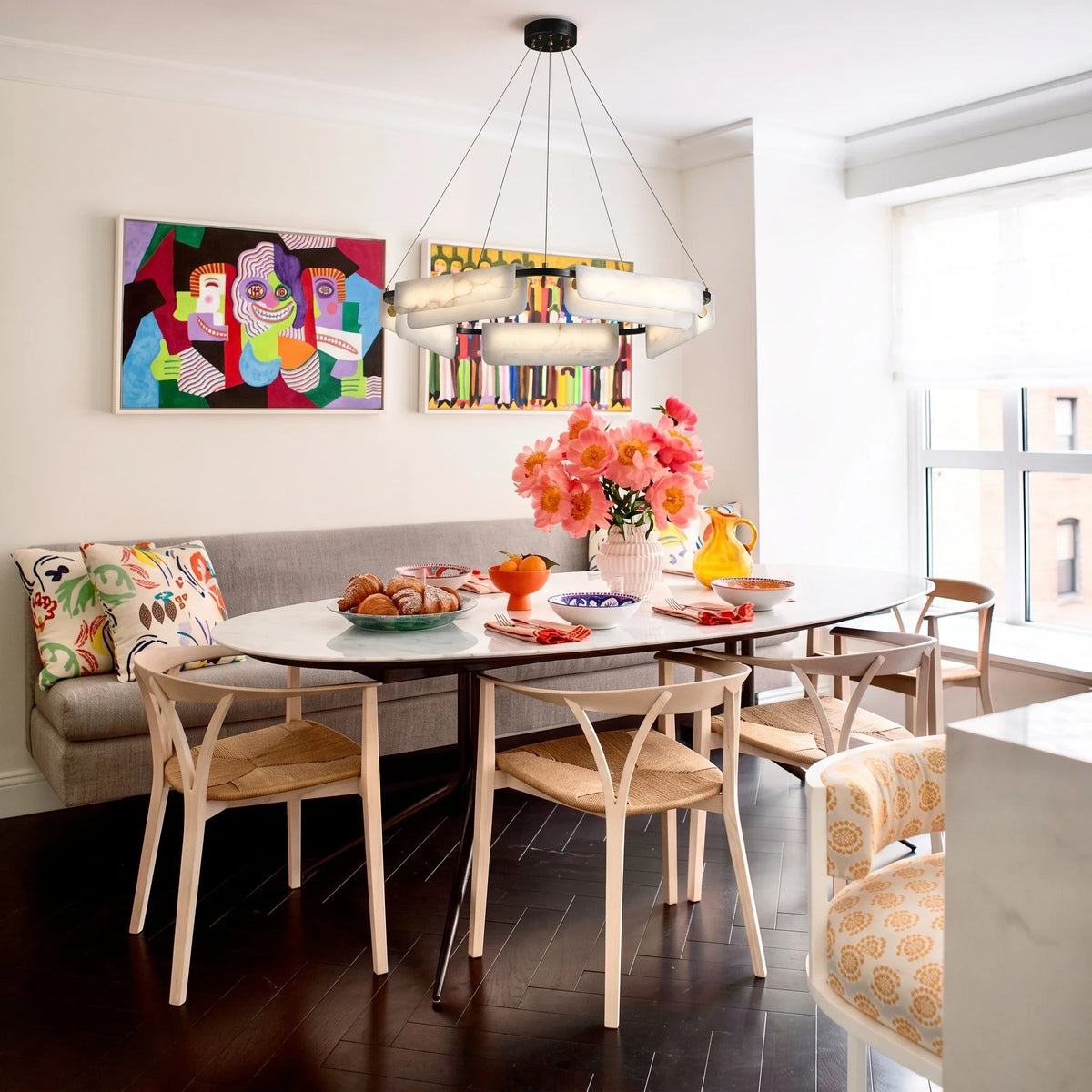 Modern Curved Ring Chandelier in alabaster for Dining Room by AUVIELIGHT