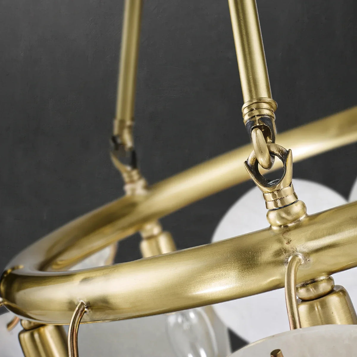 Modern Disc Chandelier in alabaster for Dining Room by AUVIELIGHT