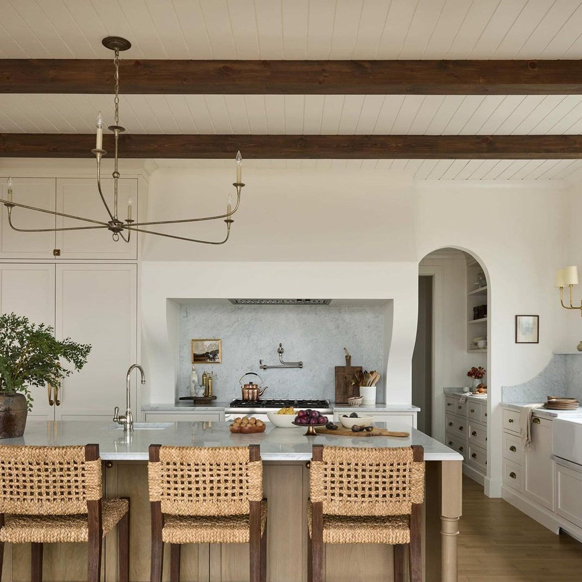 Nottaway Chandelier for Dining Room by AUVIELIGHT
