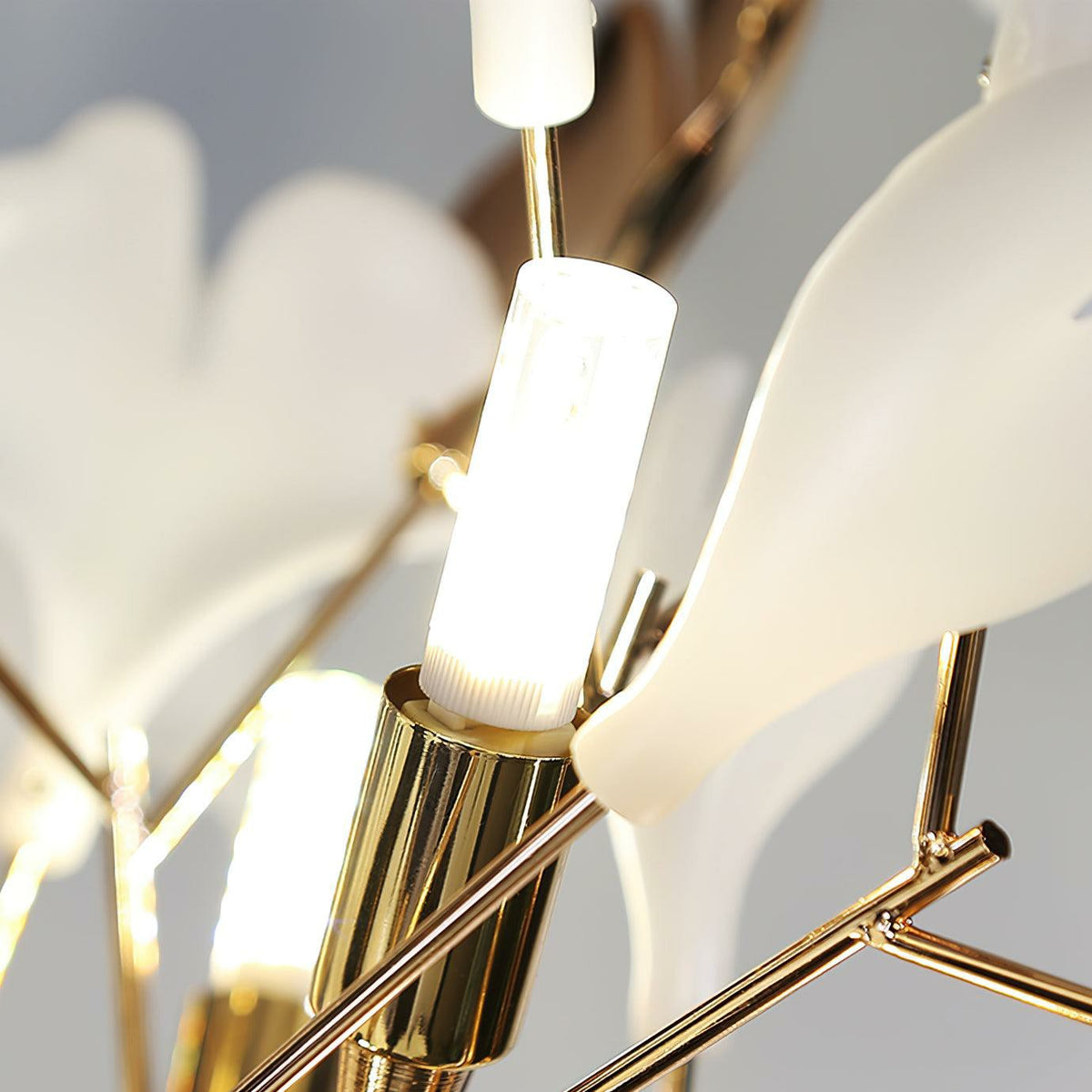 Petal Cascade Floor Lamp for Living Room by AUVIELIGHT