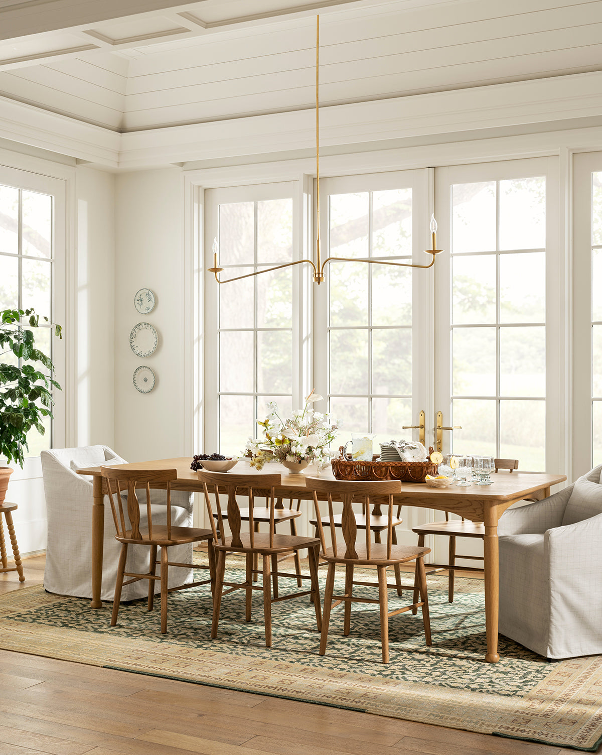 Philomena Linear Chandelier for Dining Room by AUVIELIGHT