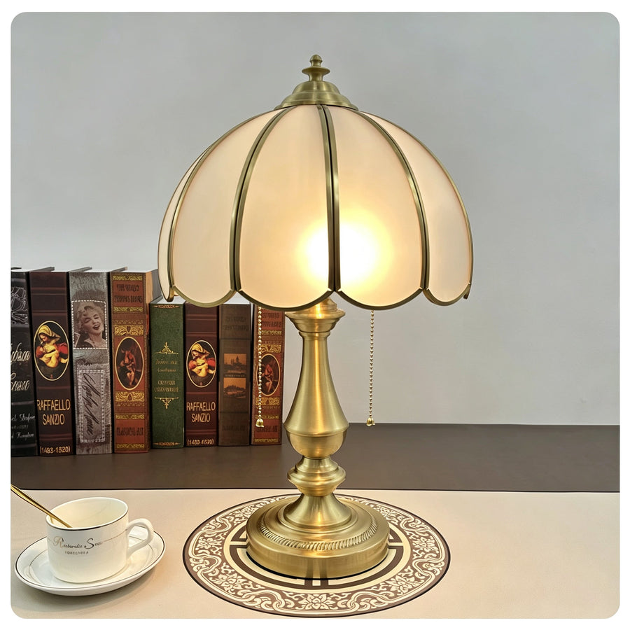 Retro Shell Table Lamp in cream for Living Room by AUVIELIGHT