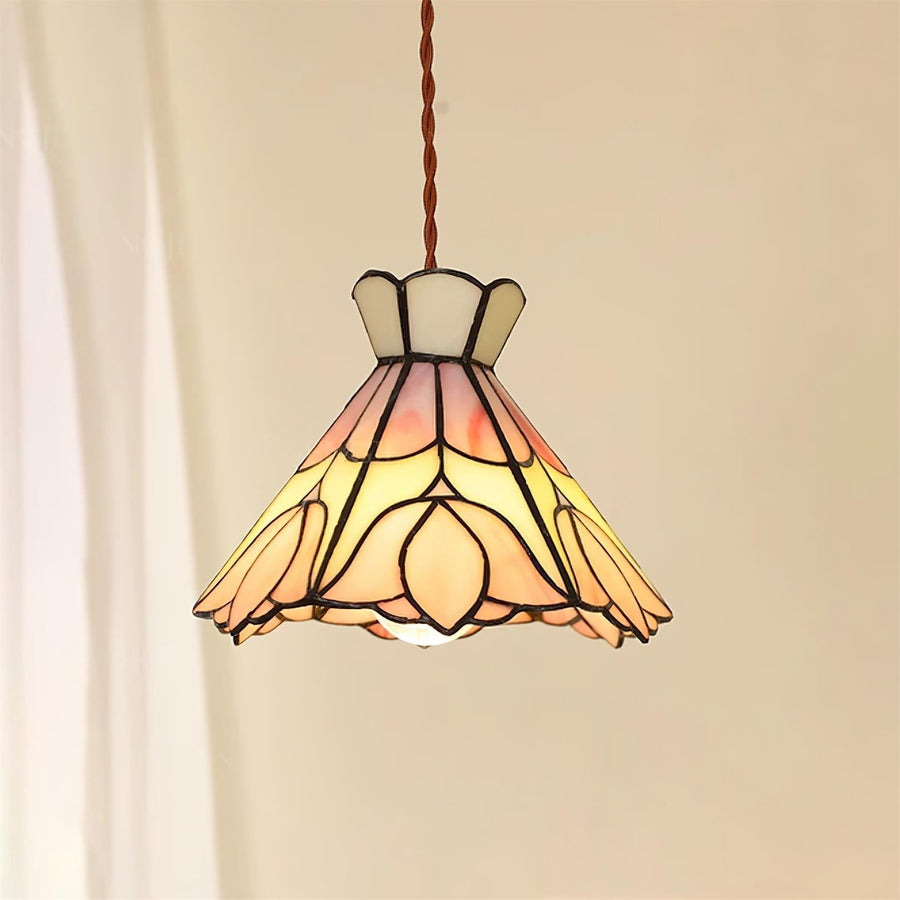 Serena Tiffany Pendant Light for Kitchen Island by AUVIELIGHT, Dia 20 cm × H 15 cm  /  ∅ 7.8″ × H 5.9″ / Pink