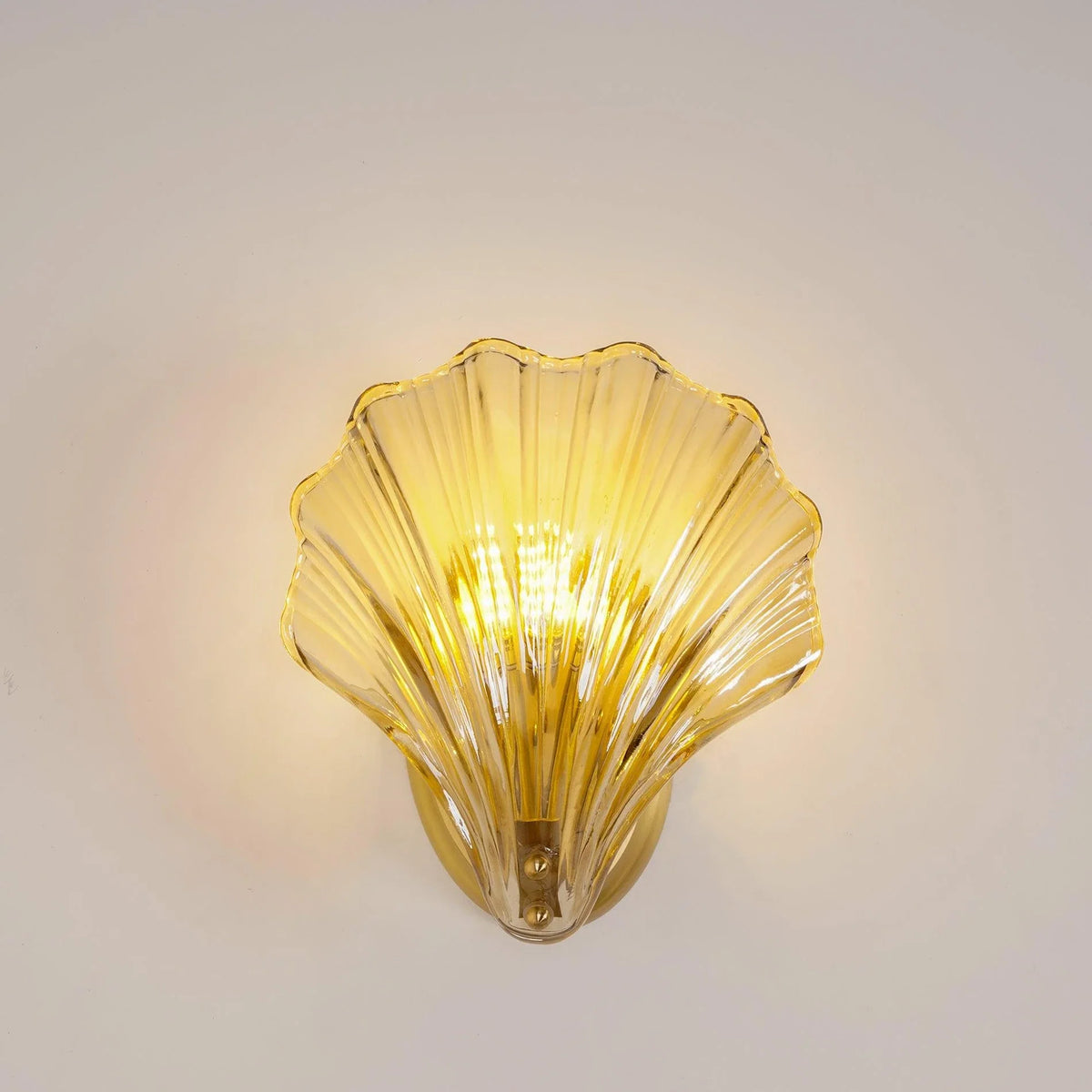 Shell Wall Sconce in glass for Hallway by AUVIELIGHT, ModelA ∅ 7.9" x H 8.7" / Brass & Amber