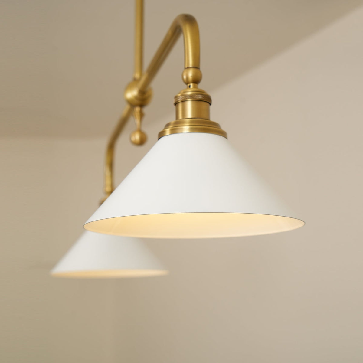 Symmetric Taper Bar Pendant Light for Kitchen Island by AUVIELIGHT