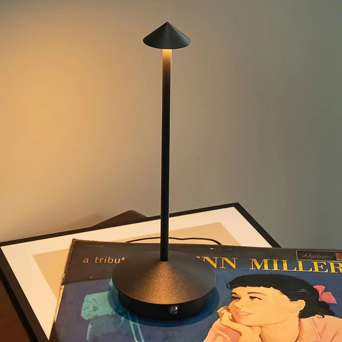 Verve Wireless Lamp for Living Room by AUVIELIGHT
