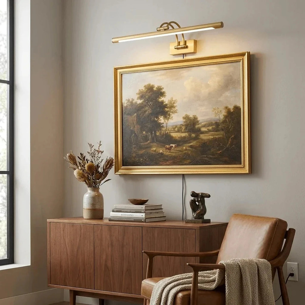 Artwork Display Curved Picture Light in brass for Living Room by AUVIELIGHT