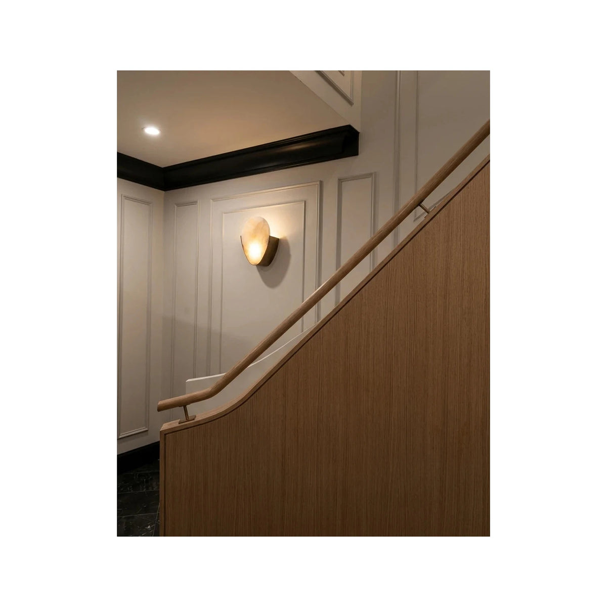 AuraStone Oval Alabaster Wall Sconce light fixture by AUVIELIGHT