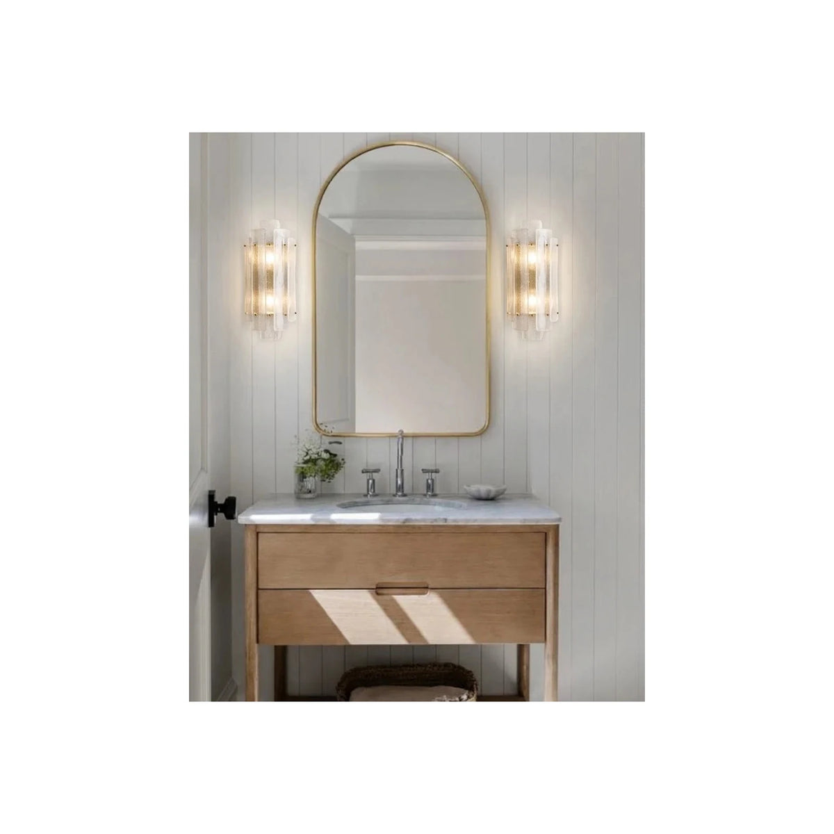 Cascade Art Glass Wall Sconce light fixture by AUVIELIGHT