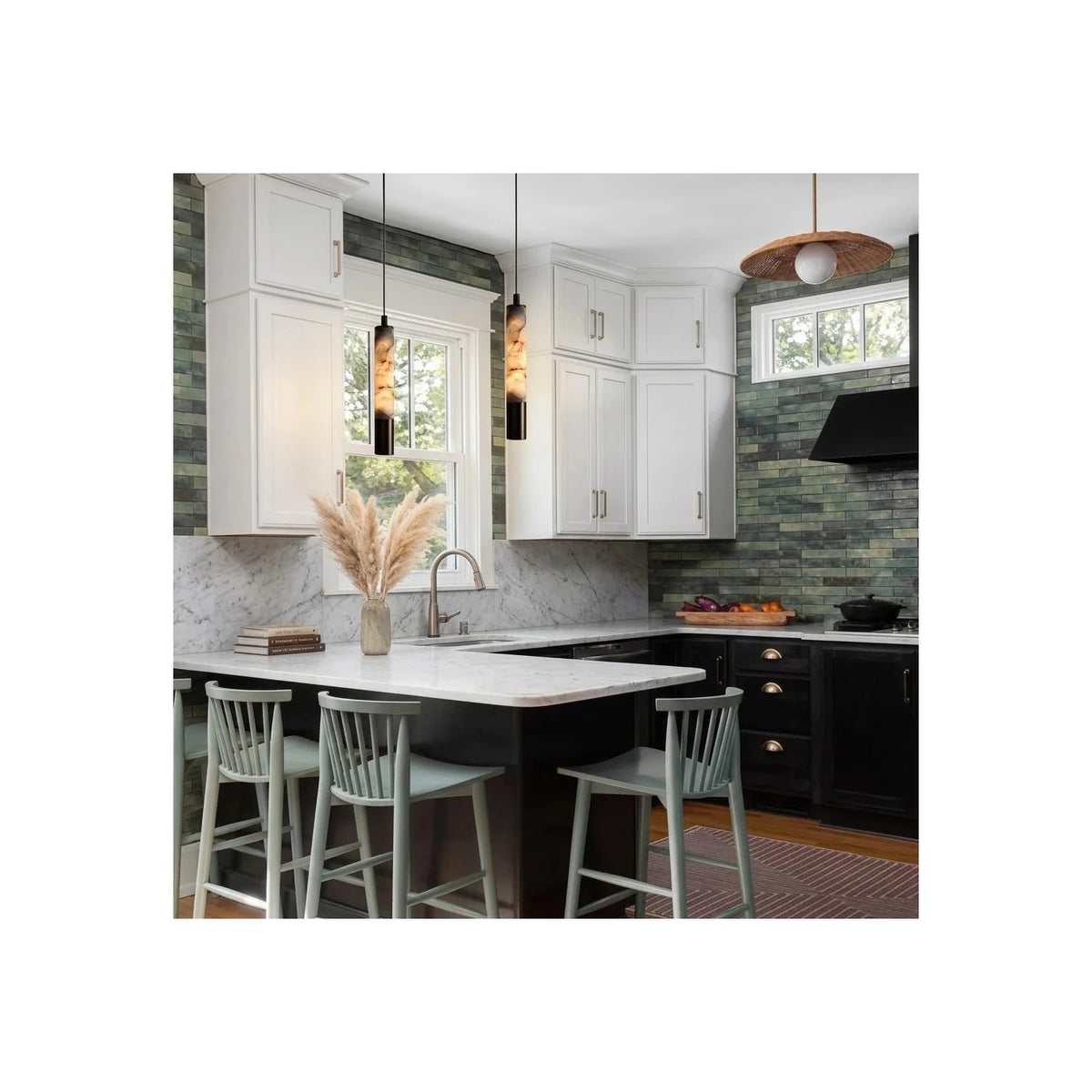 Columnar Alabaster Pendant Light by AUVIELIGHT