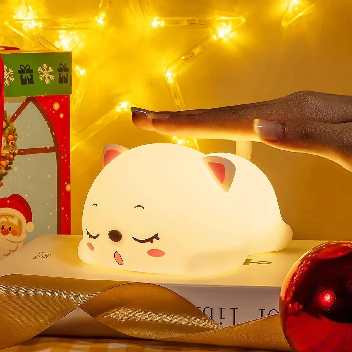 Cute Sleeping Cat Silicone LED Night Light by AUVIELIGHT