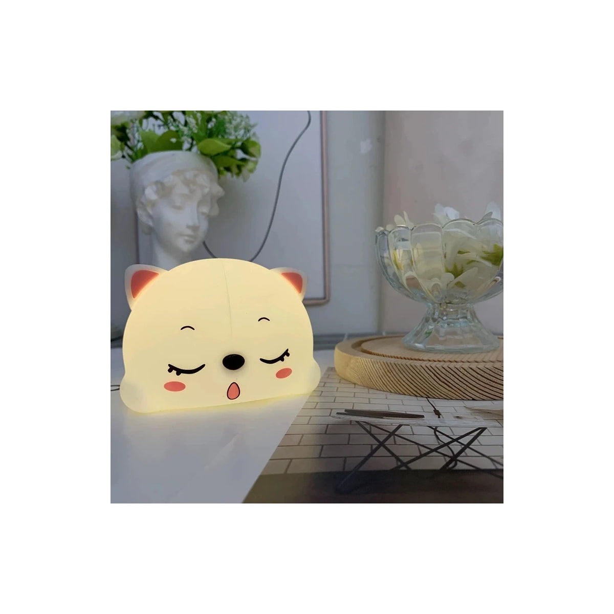 Cute Sleeping Cat Silicone LED Night Light by AUVIELIGHT