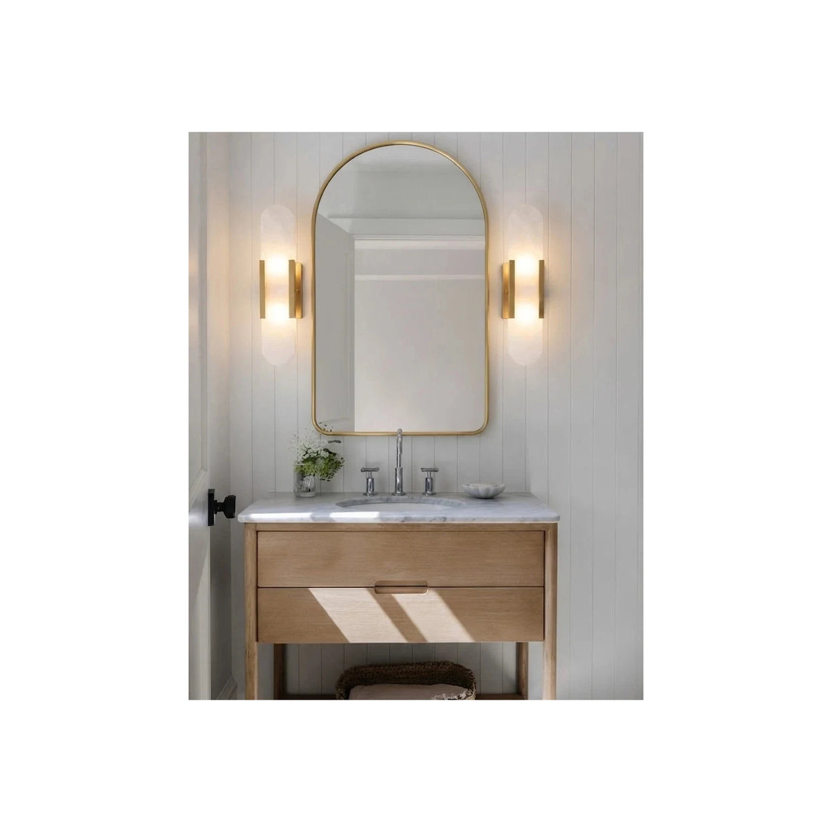 Kanso Capsule Alabaster Wall Sconce light fixture by AUVIELIGHT