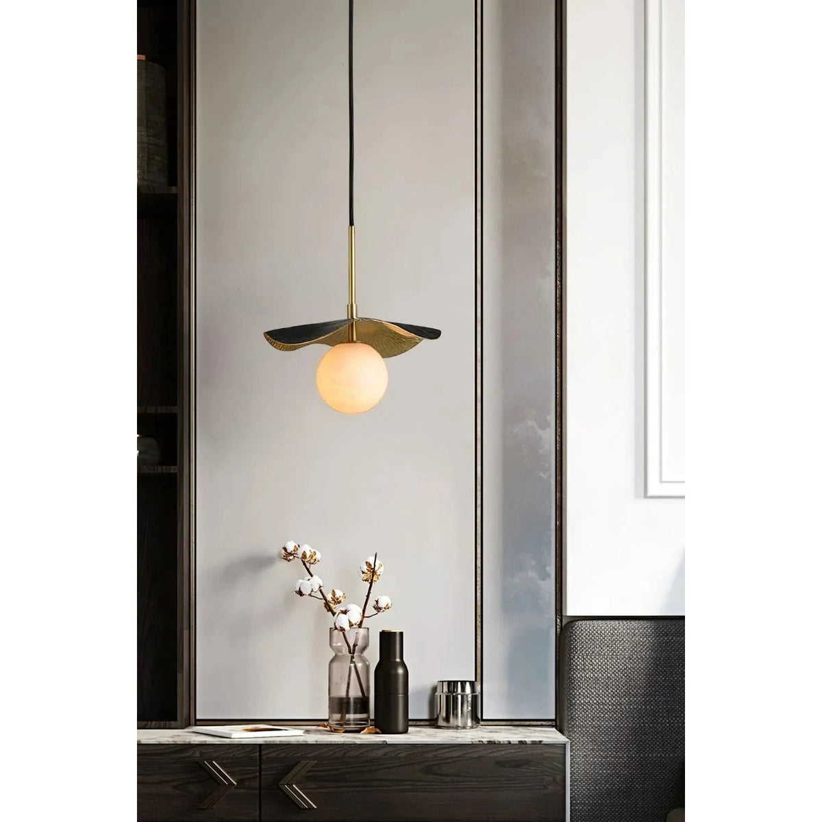 Lotus Wavy Alabaster Pendant Light by AUVIELIGHT