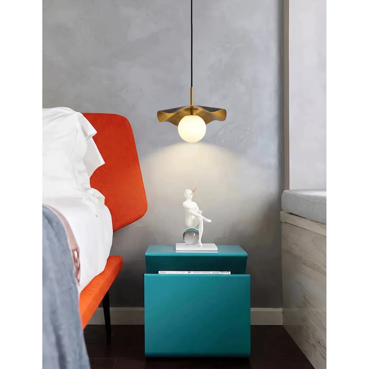 Lotus Wavy Alabaster Pendant Light by AUVIELIGHT
