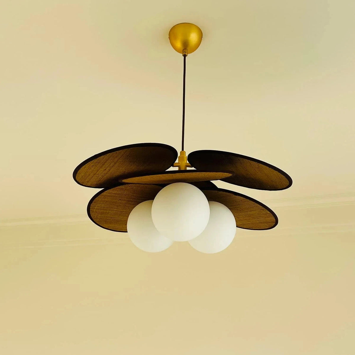 Modern Farmhouse Curved Rattan Flower Pendant Lighting by AUVIELIGHT, Dia 23.6" x H 13.8" / Brown & White