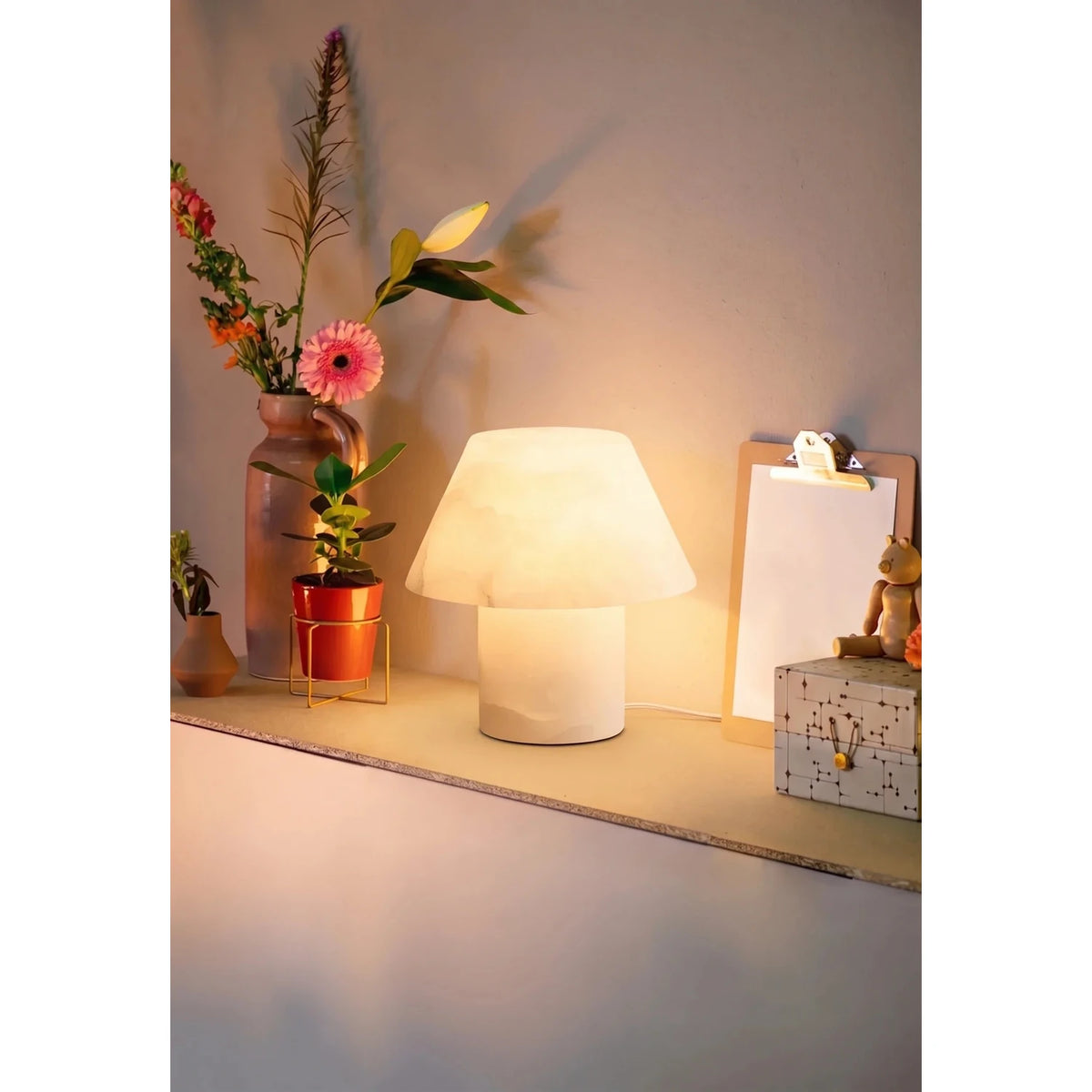Modern Mushroom Table Lamp in alabaster for Living Room light fixture by AUVIELIGHT
