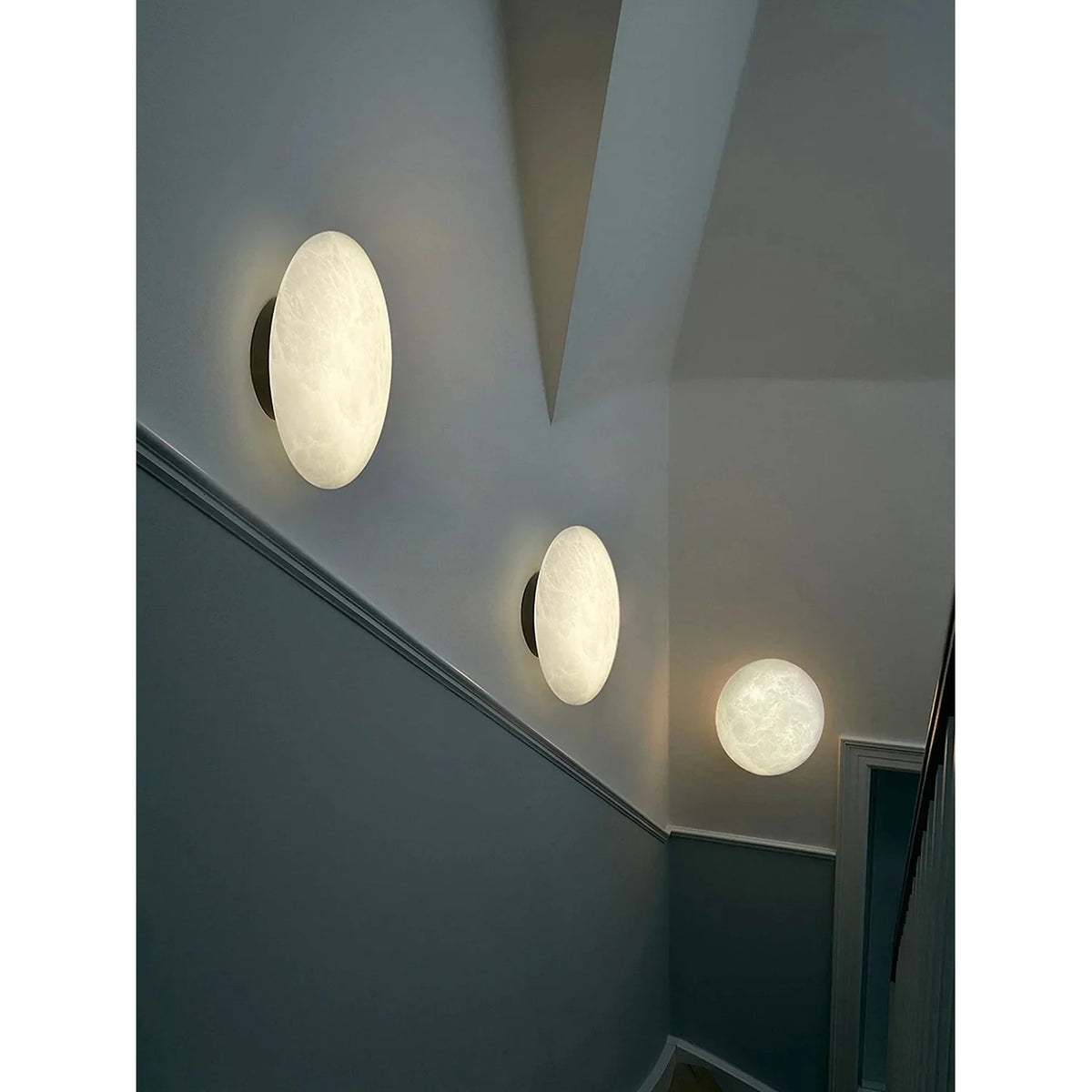 Nido Alabaster Bedside Wall Light by AUVIELIGHT