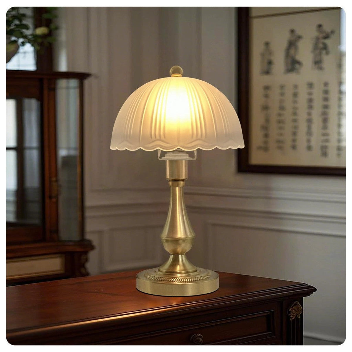 Scalloped Light in antique brass for Living Room by AUVIELIGHT