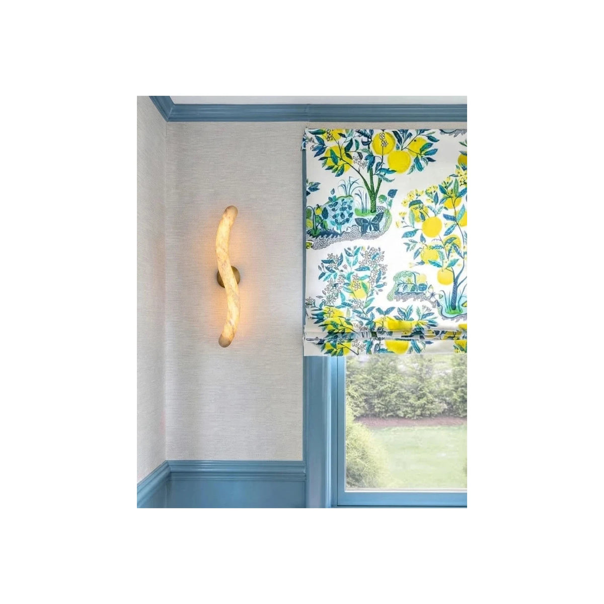 Serpentine Alabaster Wall Sconce light fixture by AUVIELIGHT
